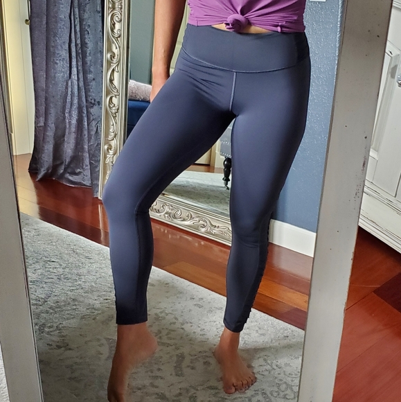 VS gray total knockout twisted pleat mesh legging - Picture 2 of 12